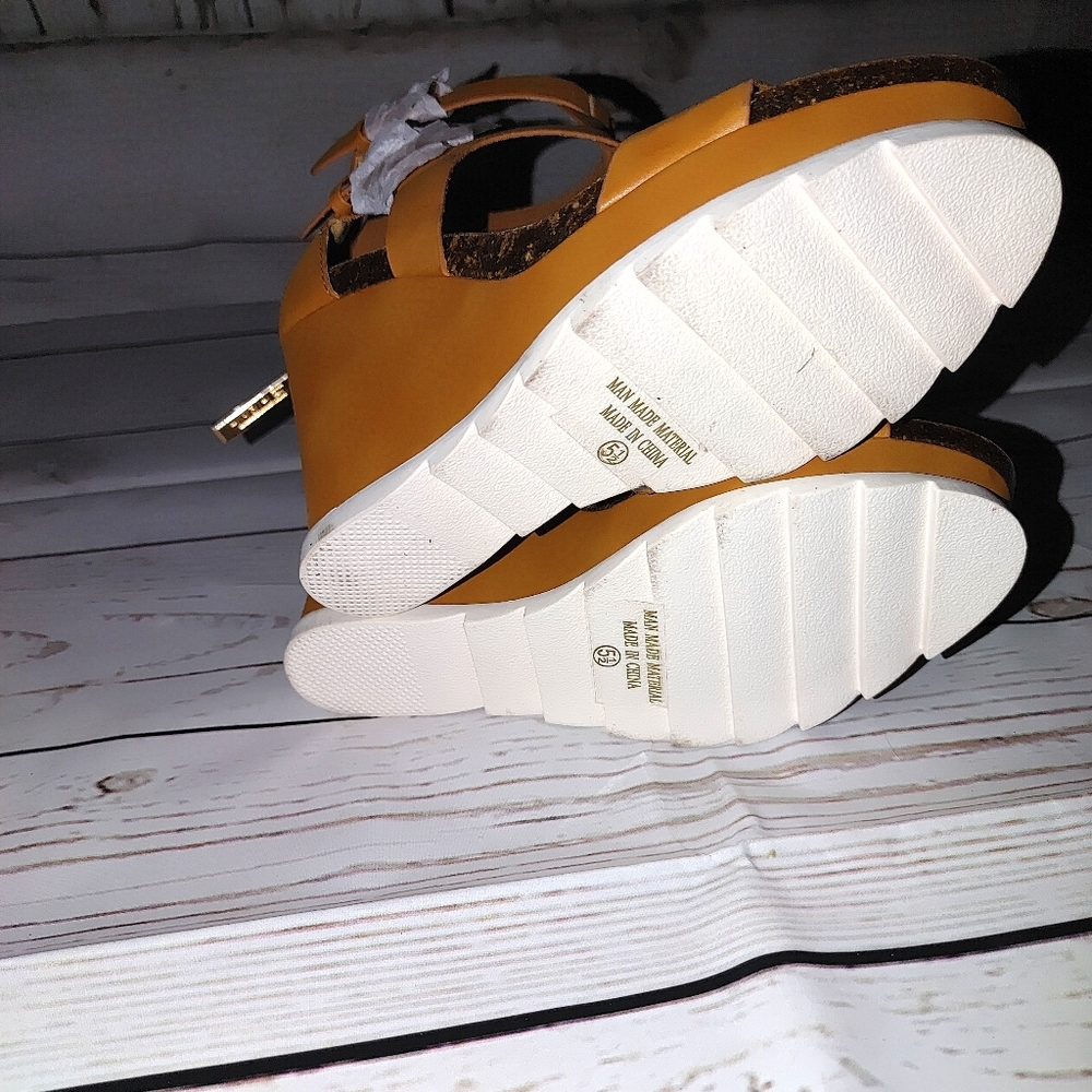 Wedges - Picture 5 of 6
